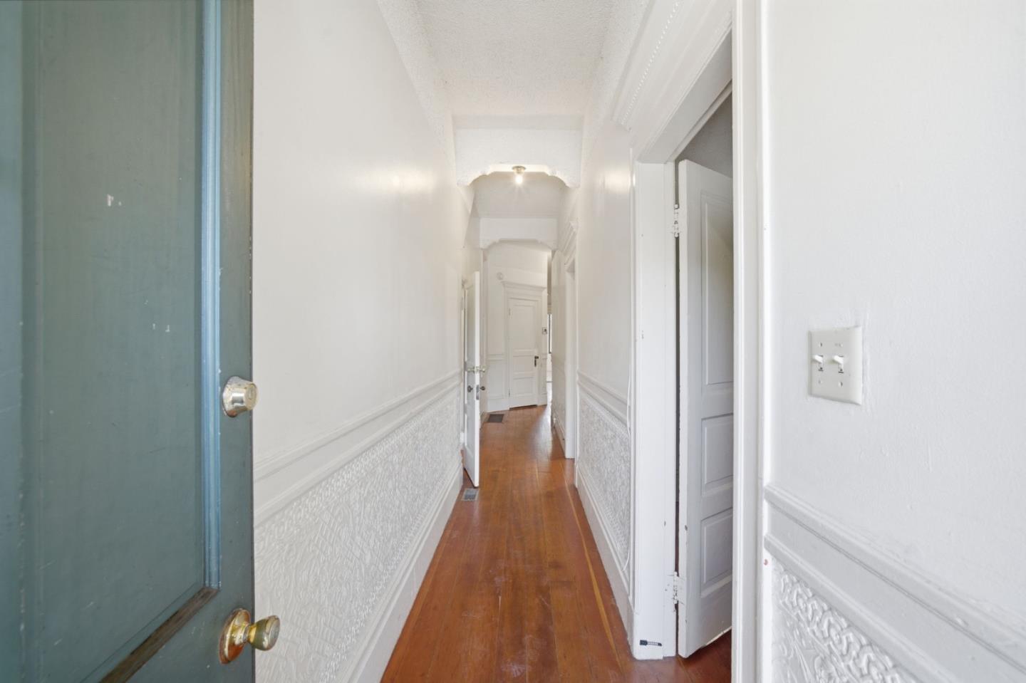 Detail Gallery Image 3 of 65 For 2325-2327 Bryant St, San Francisco,  CA 94110 - – Beds | – Baths