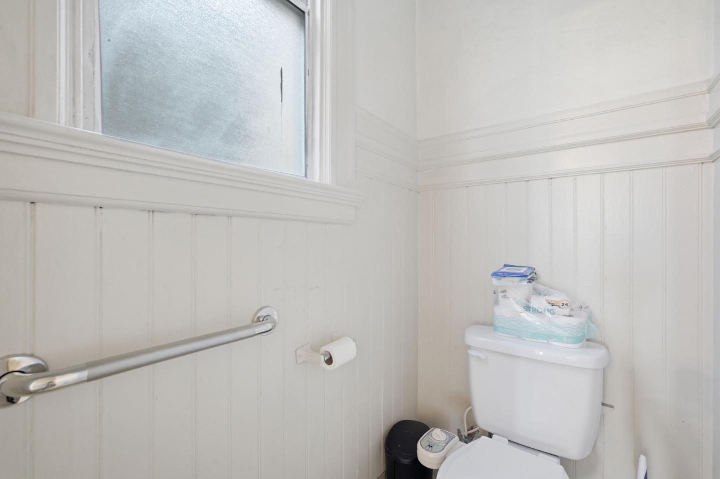 Detail Gallery Image 35 of 65 For 2325-2327 Bryant St, San Francisco,  CA 94110 - – Beds | – Baths