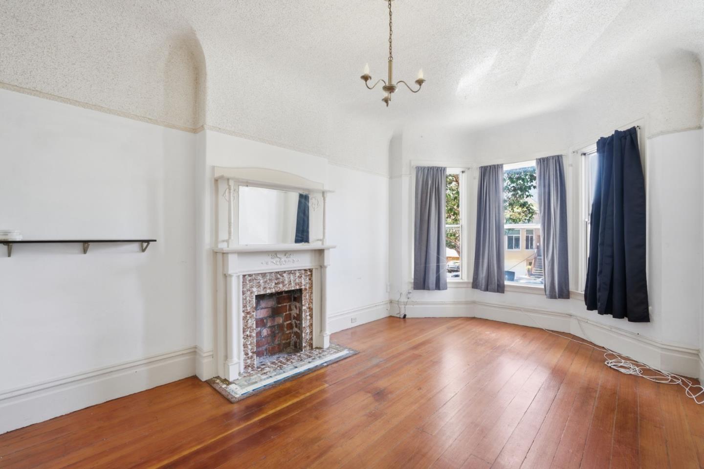 Detail Gallery Image 8 of 65 For 2325-2327 Bryant St, San Francisco,  CA 94110 - – Beds | – Baths