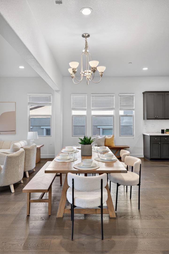 Detail Gallery Image 11 of 70 For 1414 Cottlestone Ct, San Jose,  CA 95121 - 5 Beds | 3/1 Baths