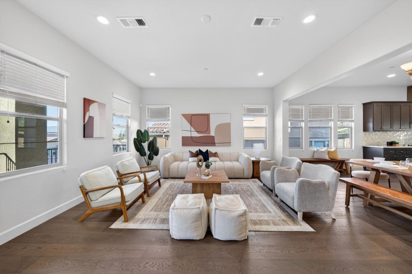 Detail Gallery Image 14 of 70 For 1414 Cottlestone Ct, San Jose,  CA 95121 - 5 Beds | 3/1 Baths