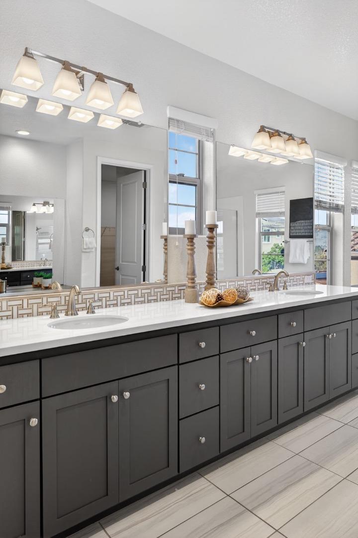 Detail Gallery Image 39 of 70 For 1414 Cottlestone Ct, San Jose,  CA 95121 - 5 Beds | 3/1 Baths