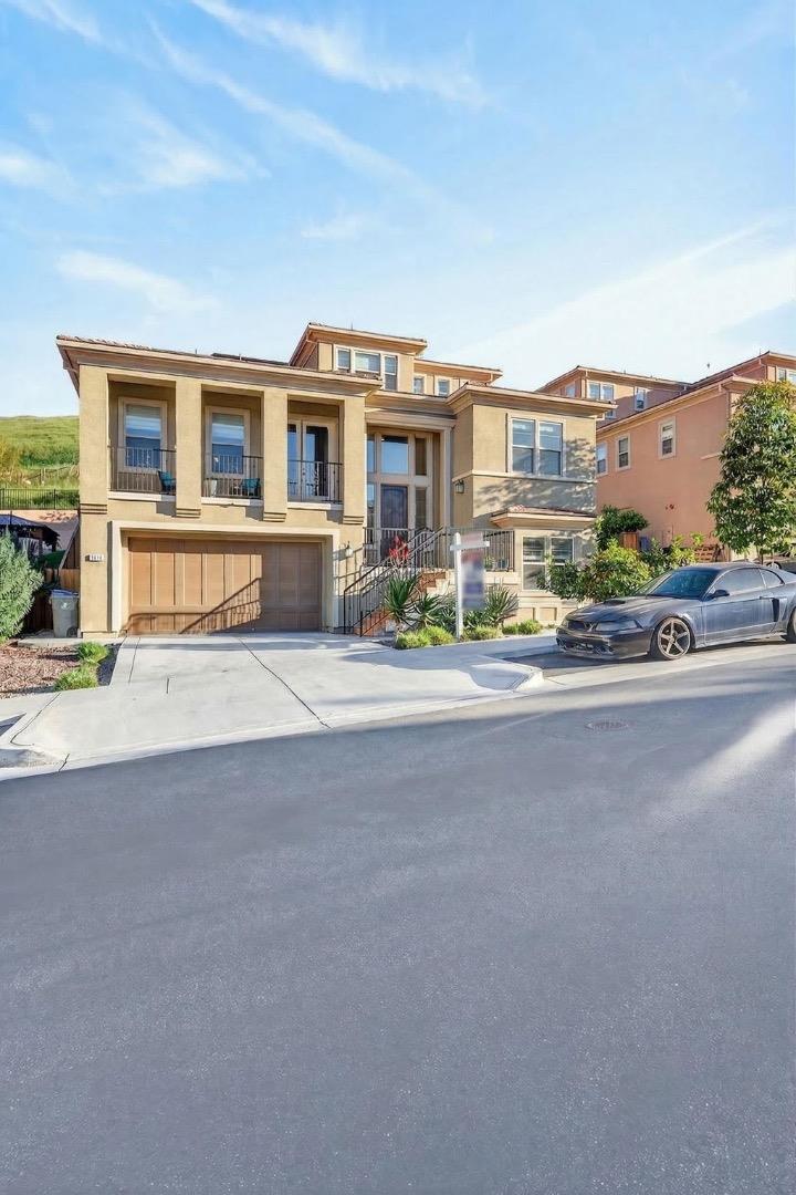 Detail Gallery Image 4 of 70 For 1414 Cottlestone Ct, San Jose,  CA 95121 - 5 Beds | 3/1 Baths