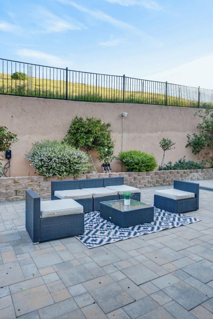 Detail Gallery Image 58 of 70 For 1414 Cottlestone Ct, San Jose,  CA 95121 - 5 Beds | 3/1 Baths