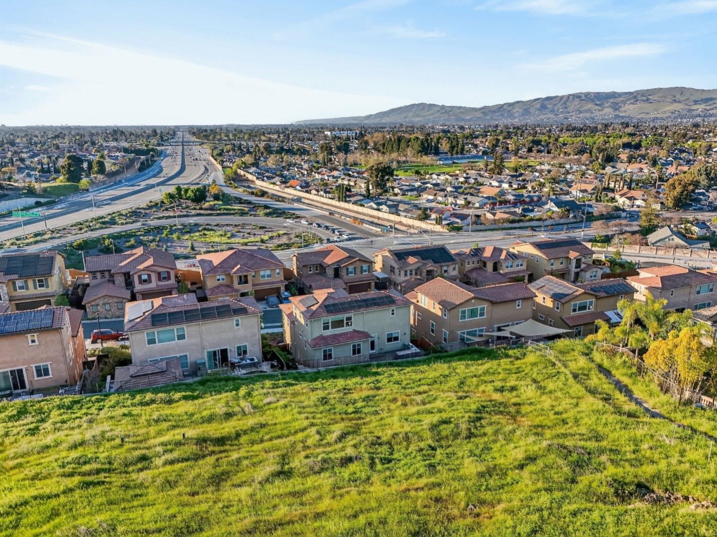 Detail Gallery Image 69 of 70 For 1414 Cottlestone Ct, San Jose,  CA 95121 - 5 Beds | 3/1 Baths