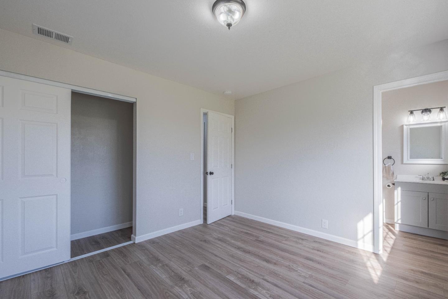 Detail Gallery Image 16 of 29 For 18594 Northridge Dr, Salinas,  CA 93906 - 3 Beds | 2 Baths