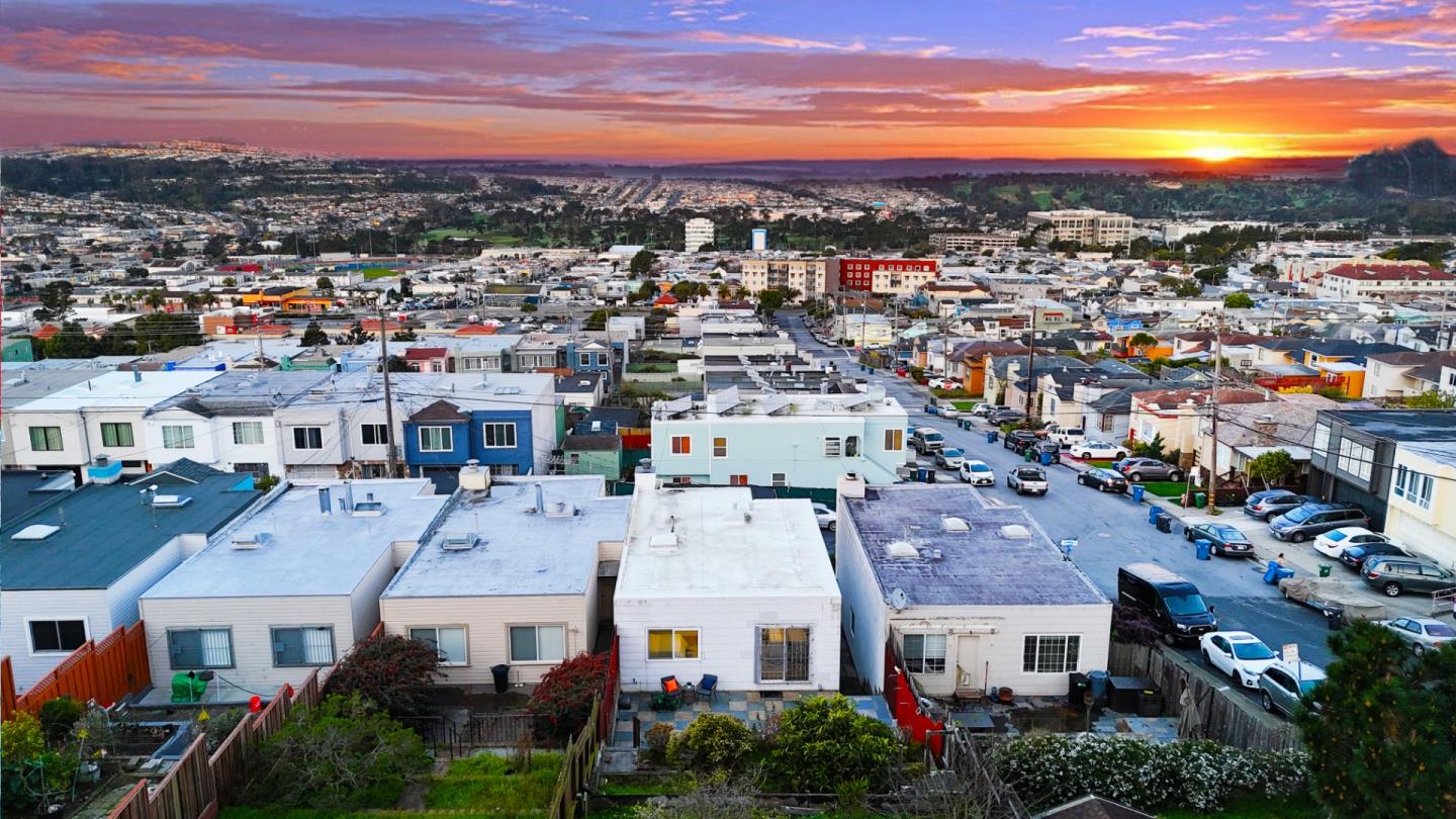 Detail Gallery Image 2 of 46 For 107 Wyandotte Ave, Daly City,  CA 94014 - 3 Beds | 2 Baths