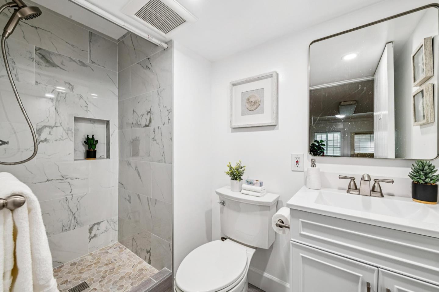 Detail Gallery Image 41 of 46 For 107 Wyandotte Ave, Daly City,  CA 94014 - 3 Beds | 2 Baths