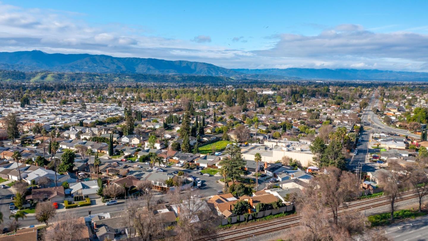 Detail Gallery Image 15 of 16 For 110 Roundtable #19 Dr, San Jose,  CA 95111 - – Beds | – Baths