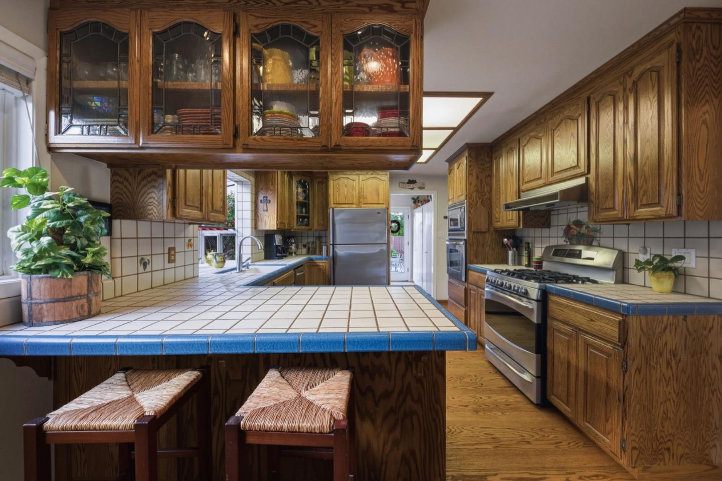 Detail Gallery Image 31 of 69 For 520 Park Blvd, Millbrae,  CA 94030 - 3 Beds | 3 Baths