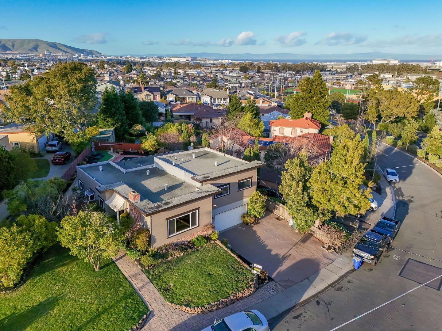 Detail Gallery Image 75 of 76 For 520 Park Blvd, Millbrae,  CA 94030 - 3 Beds | 3 Baths