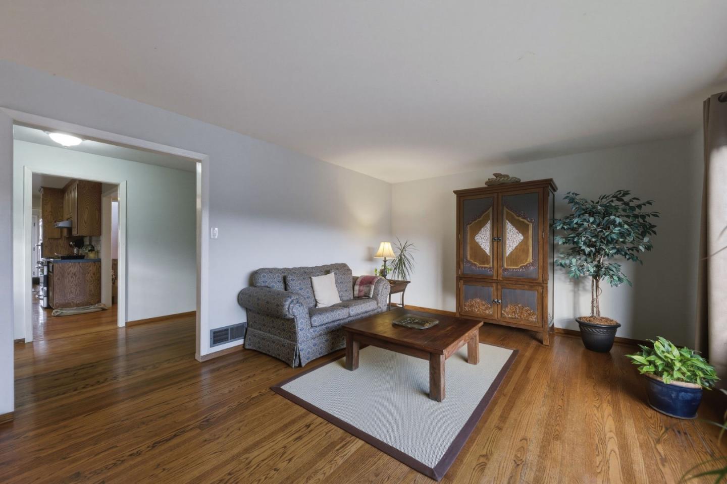 Detail Gallery Image 9 of 69 For 520 Park Blvd, Millbrae,  CA 94030 - 3 Beds | 3 Baths