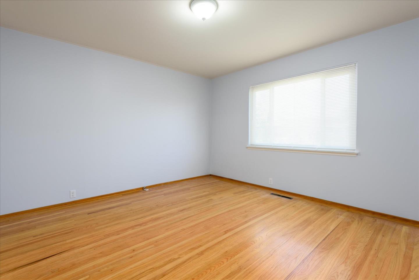 Detail Gallery Image 19 of 26 For 4920 Kenson Dr, San Jose,  CA 95124 - 3 Beds | 2 Baths