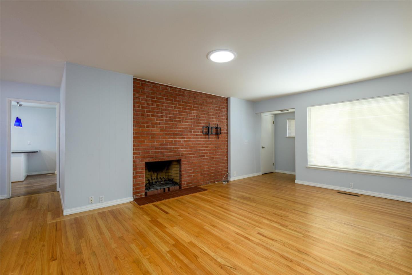 Detail Gallery Image 5 of 26 For 4920 Kenson Dr, San Jose,  CA 95124 - 3 Beds | 2 Baths