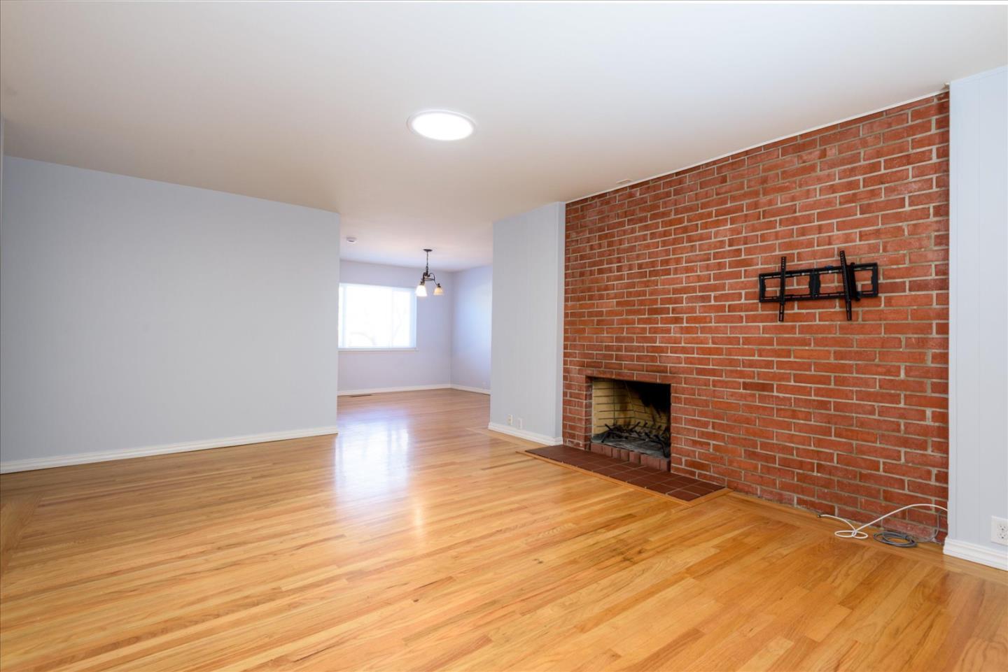 Detail Gallery Image 6 of 26 For 4920 Kenson Dr, San Jose,  CA 95124 - 3 Beds | 2 Baths