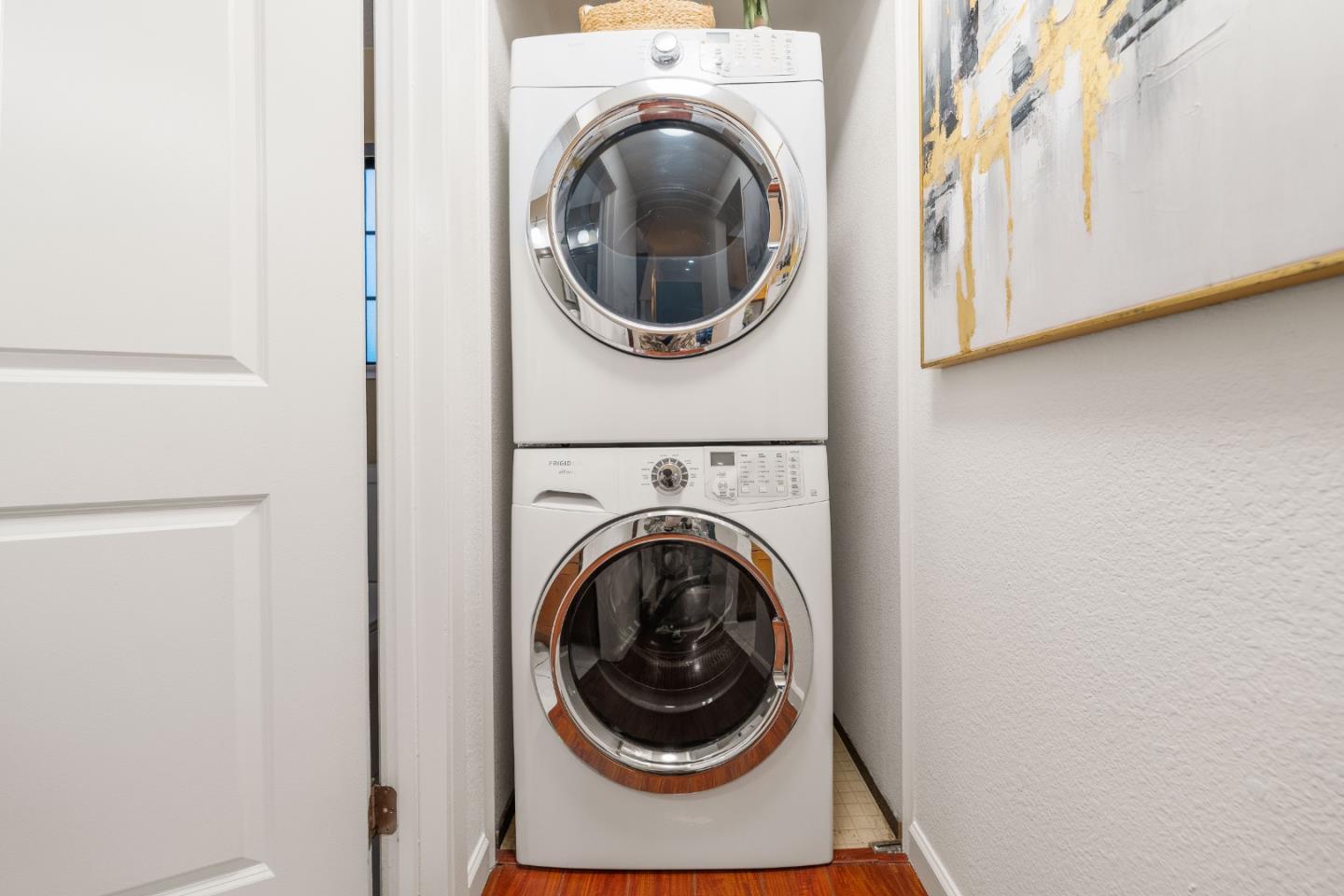 Detail Gallery Image 15 of 38 For 6893 Chantel Ct, San Jose,  CA 95129 - 2 Beds | 2 Baths