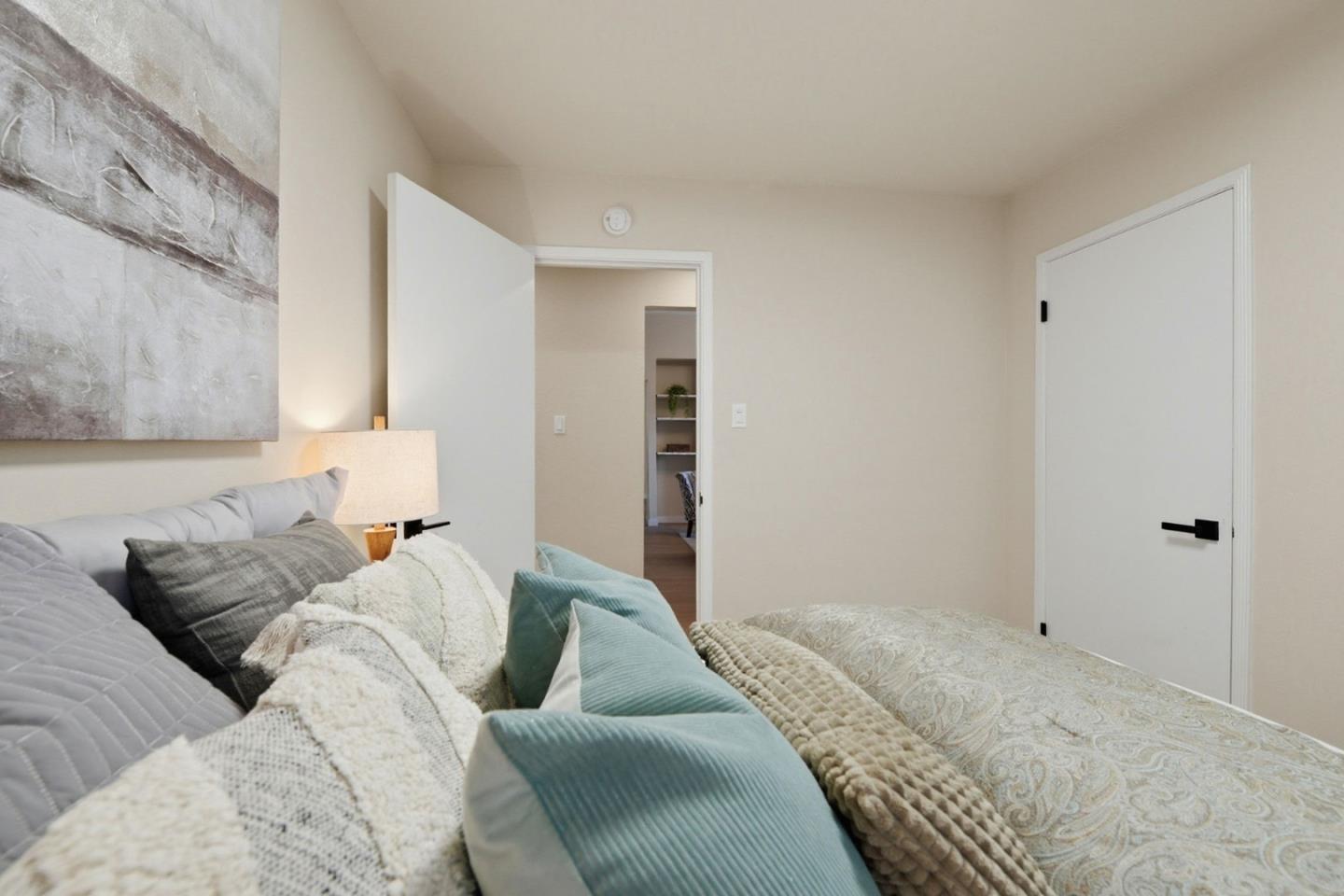 Detail Gallery Image 31 of 34 For 1540 Newbridge Ave, San Mateo,  CA 94401 - 3 Beds | 2 Baths