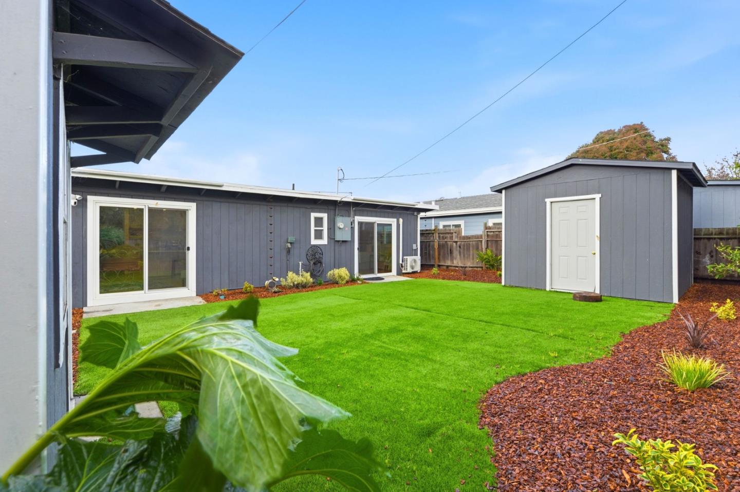 Detail Gallery Image 33 of 34 For 1540 Newbridge Ave, San Mateo,  CA 94401 - 3 Beds | 2 Baths