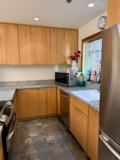 Detail Gallery Image 4 of 13 For 153 California Ave #F101,  Palo Alto,  CA 94306 - 2 Beds | 2 Baths