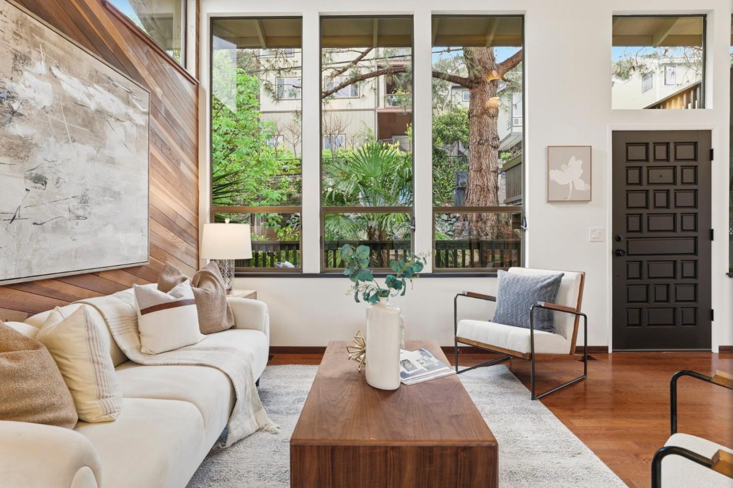 Detail Gallery Image 7 of 29 For 1816 Oak Knoll Dr, Belmont,  CA 94002 - 3 Beds | 2/1 Baths