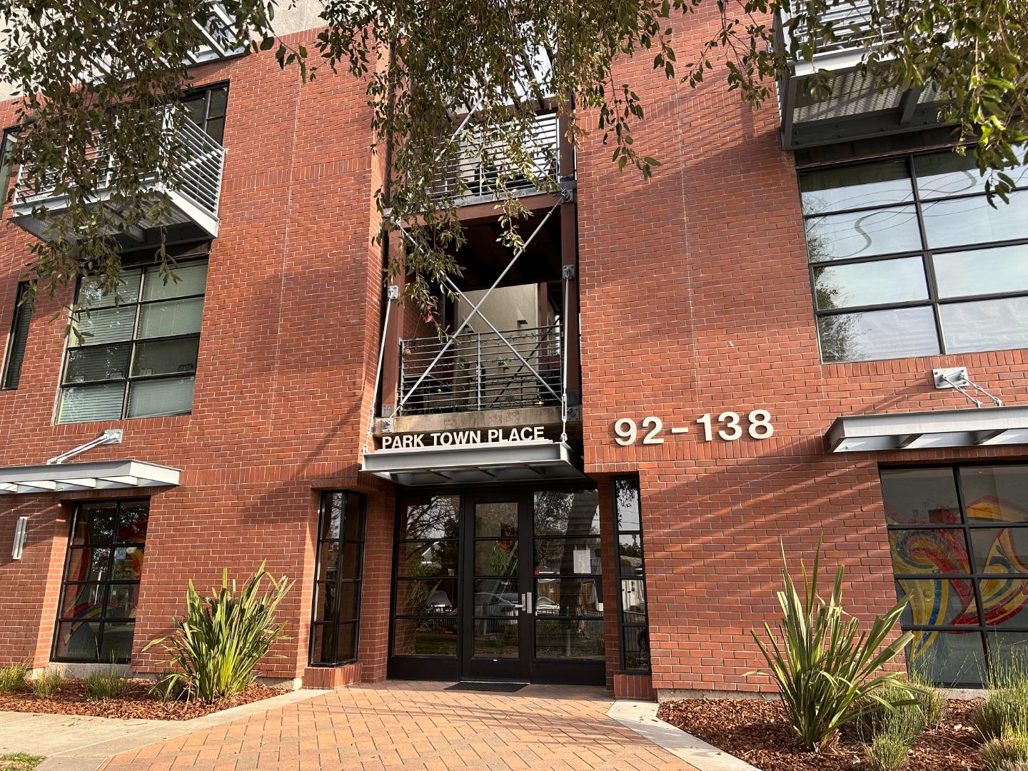 Front Image Thumbnail for ML82035767