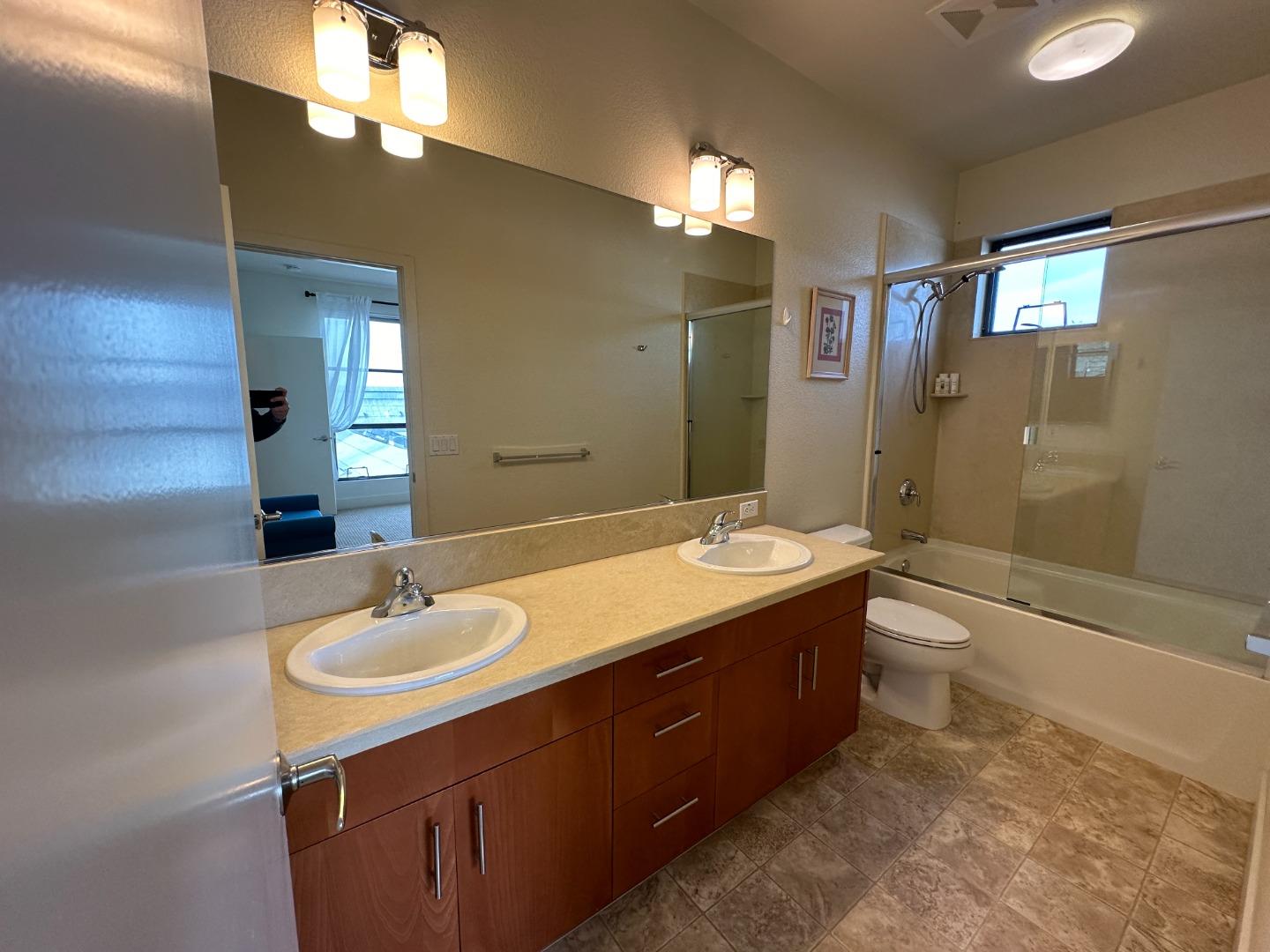 Detail Gallery Image 12 of 31 For 116 S 1st St, Campbell,  CA 95008 - 2 Beds | 2/1 Baths