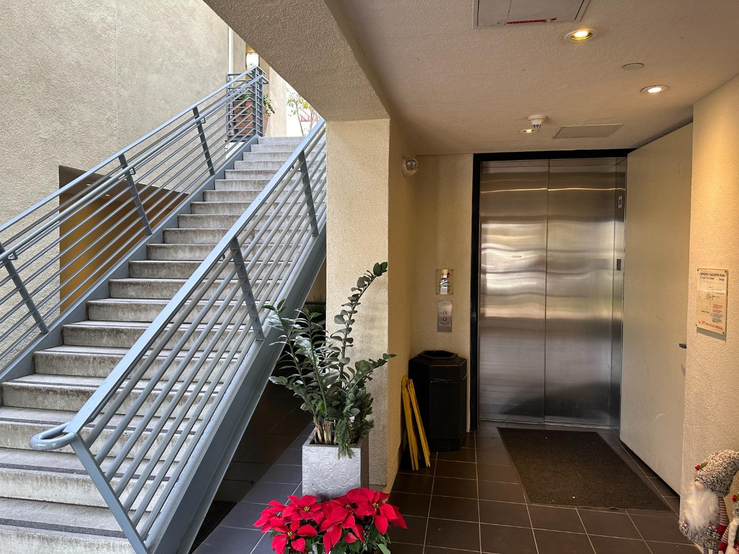 Detail Gallery Image 25 of 31 For 116 S 1st St, Campbell,  CA 95008 - 2 Beds | 2/1 Baths