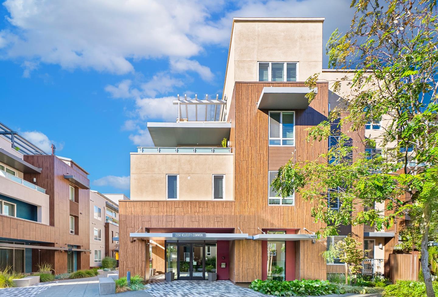 Detail Gallery Image 2 of 37 For 2358 Velocity #206,  Fremont,  CA 94539 - 2 Beds | 2 Baths