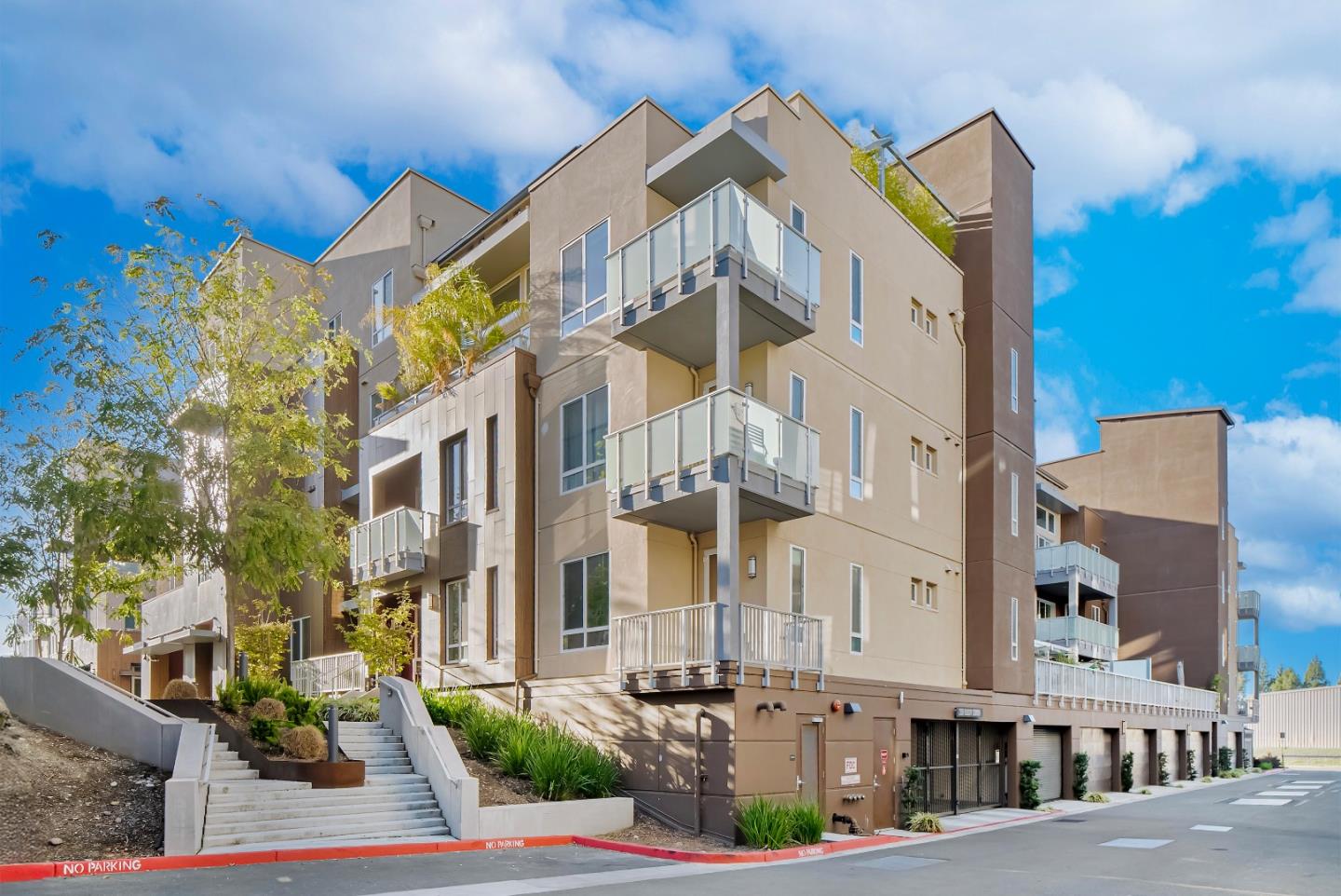 Detail Gallery Image 24 of 37 For 2358 Velocity #206,  Fremont,  CA 94539 - 2 Beds | 2 Baths