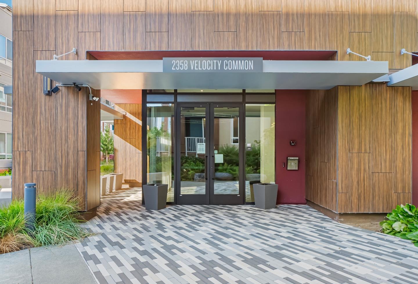 Detail Gallery Image 3 of 37 For 2358 Velocity #206,  Fremont,  CA 94539 - 2 Beds | 2 Baths