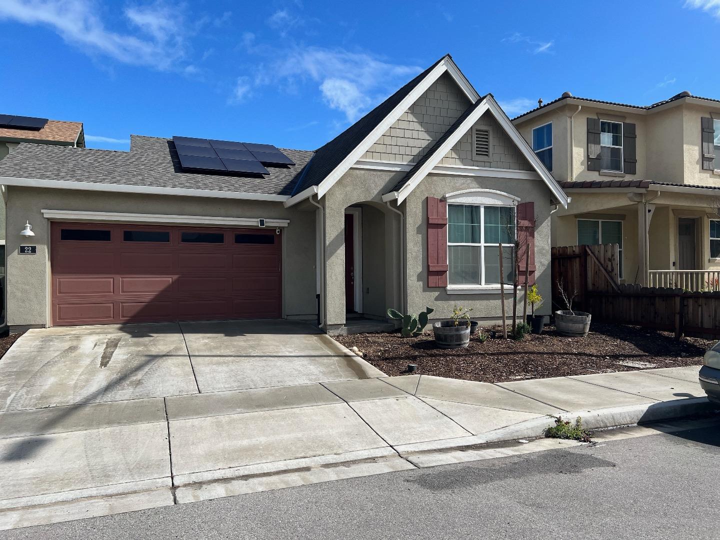 Detail Gallery Image 2 of 8 For 22 Birch Hill Way, Greenfield,  CA 93927 - 3 Beds | 2 Baths