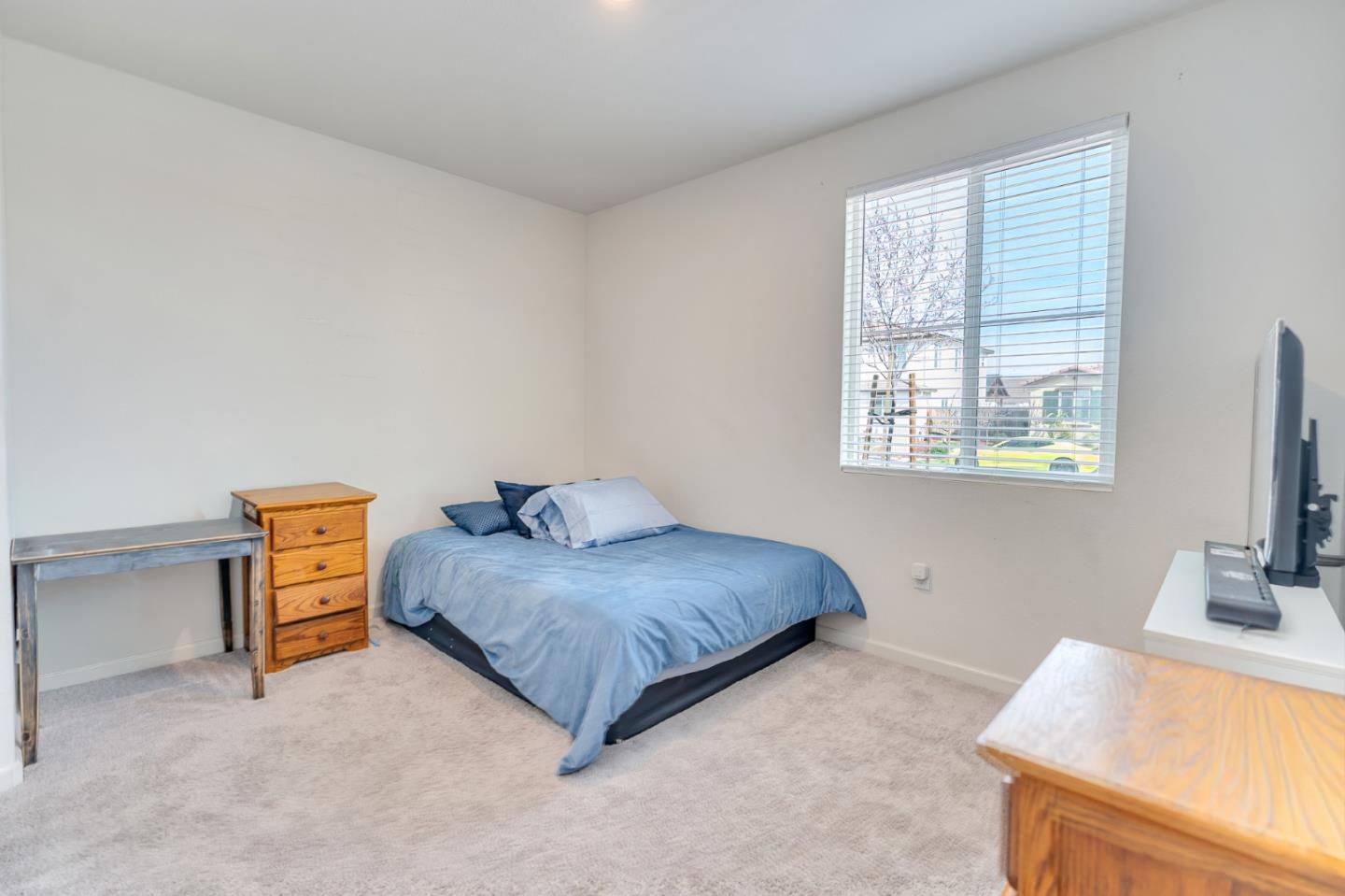 Detail Gallery Image 12 of 47 For 341 Manchester Dr, Los Banos,  CA 93635 - 4 Beds | 3 Baths