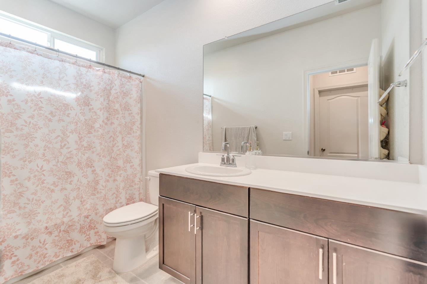 Detail Gallery Image 28 of 47 For 341 Manchester Dr, Los Banos,  CA 93635 - 4 Beds | 3 Baths