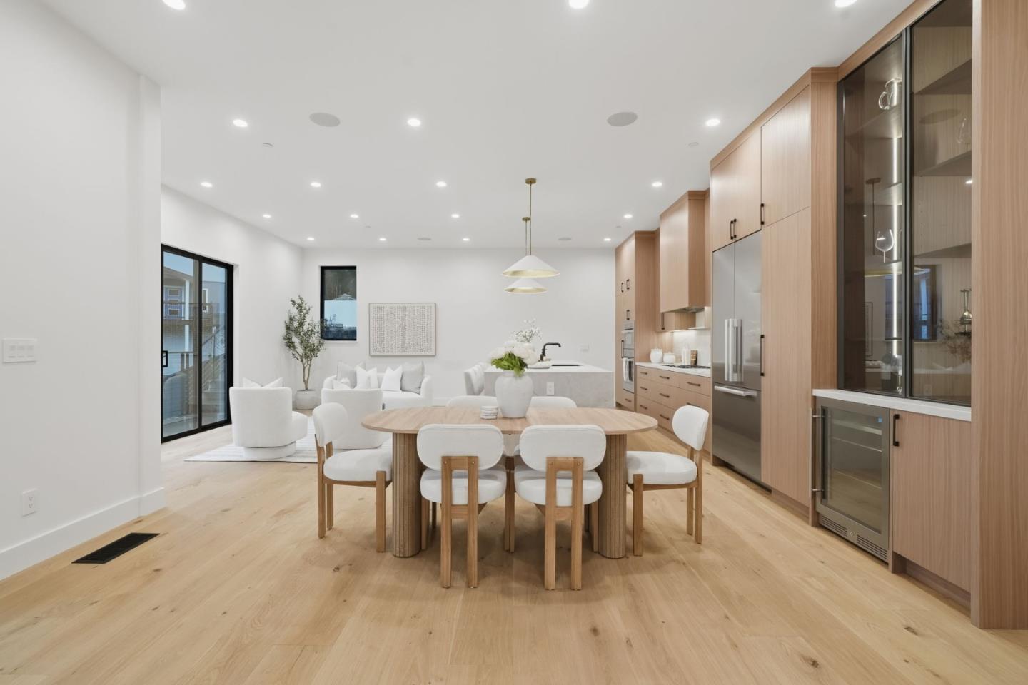 Detail Gallery Image 13 of 59 For 3288 Oak Ct, Belmont,  CA 94002 - 4 Beds | 3/1 Baths