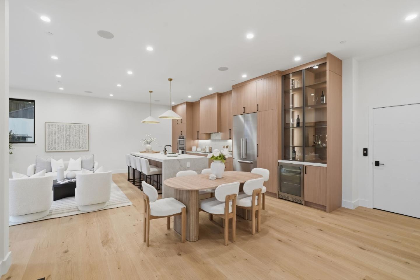 Detail Gallery Image 14 of 59 For 3288 Oak Ct, Belmont,  CA 94002 - 4 Beds | 3/1 Baths