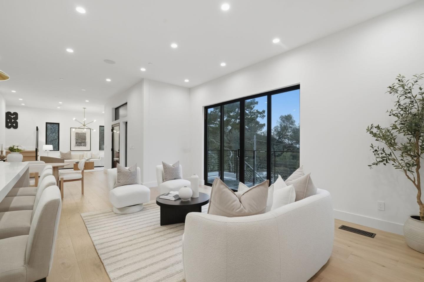 Detail Gallery Image 21 of 59 For 3288 Oak Ct, Belmont,  CA 94002 - 4 Beds | 3/1 Baths