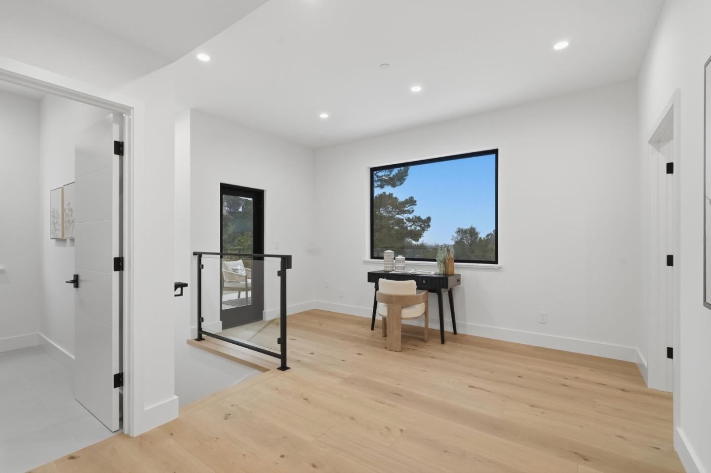 Detail Gallery Image 22 of 59 For 3288 Oak Ct, Belmont,  CA 94002 - 4 Beds | 3/1 Baths