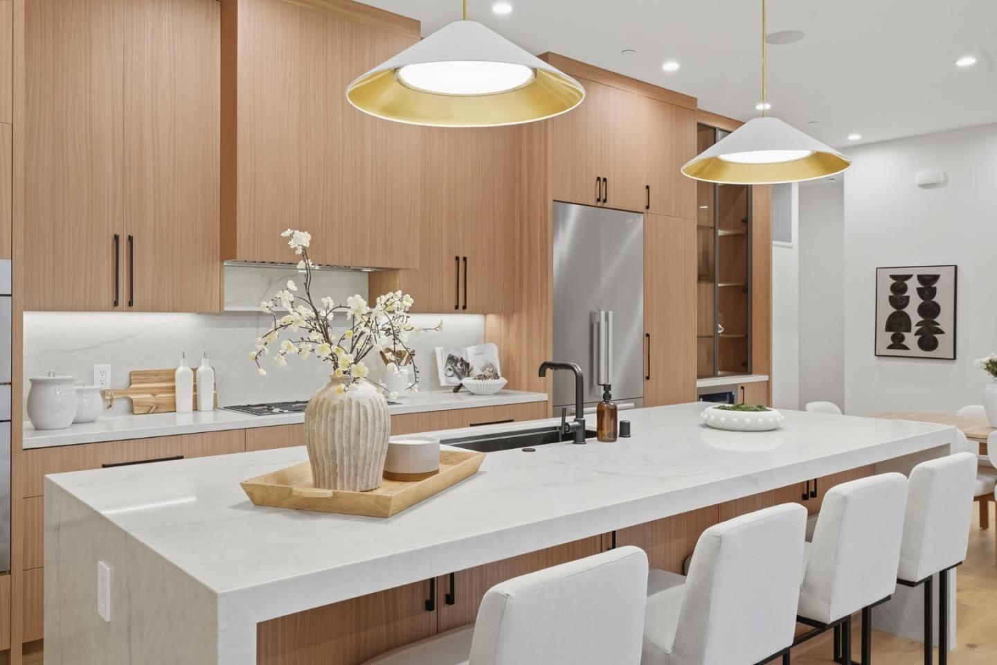 Detail Gallery Image 3 of 59 For 3288 Oak Ct, Belmont,  CA 94002 - 4 Beds | 3/1 Baths