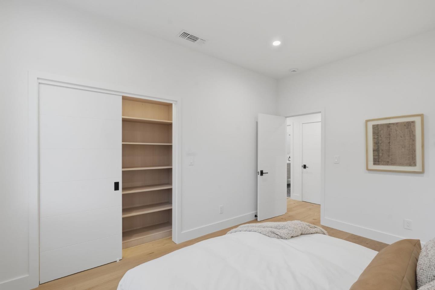 Detail Gallery Image 41 of 59 For 3288 Oak Ct, Belmont,  CA 94002 - 4 Beds | 3/1 Baths