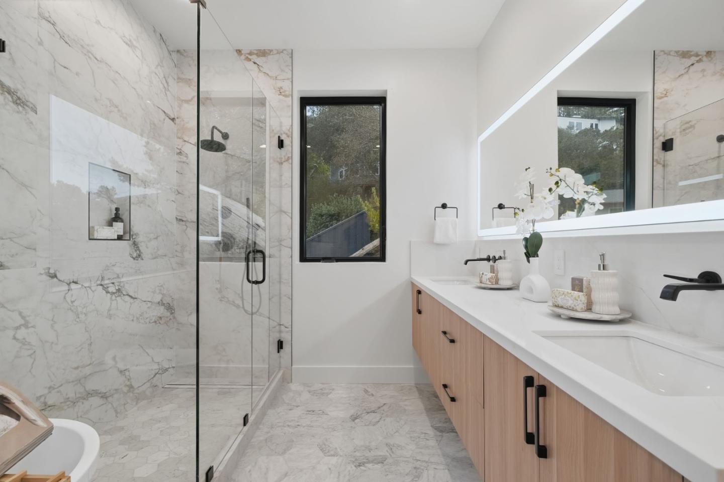 Detail Gallery Image 46 of 59 For 3288 Oak Ct, Belmont,  CA 94002 - 4 Beds | 3/1 Baths