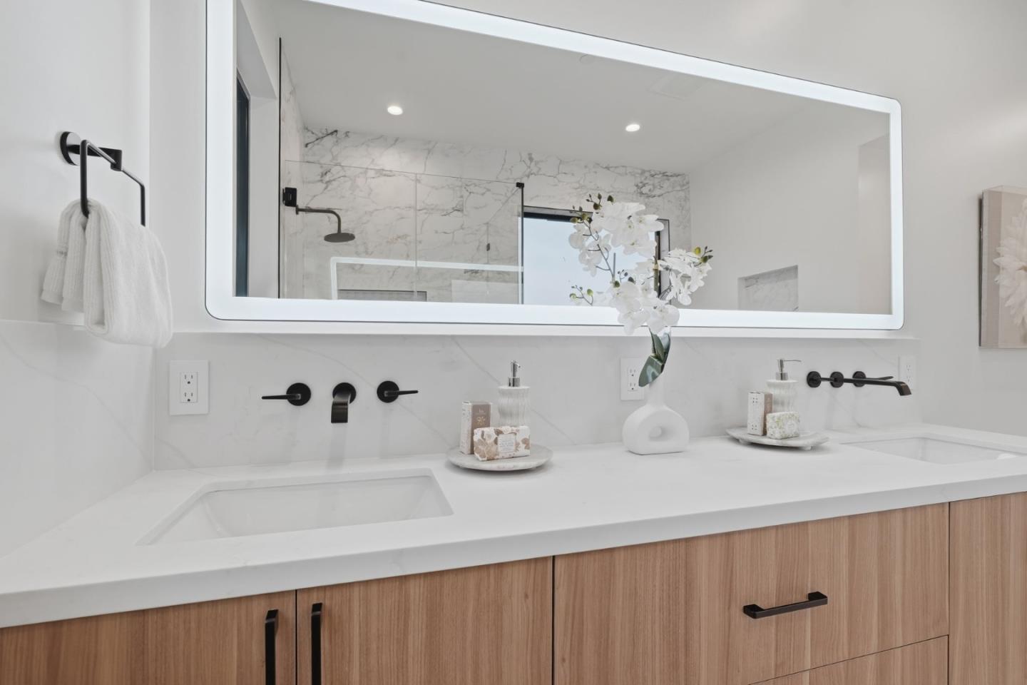 Detail Gallery Image 47 of 59 For 3288 Oak Ct, Belmont,  CA 94002 - 4 Beds | 3/1 Baths