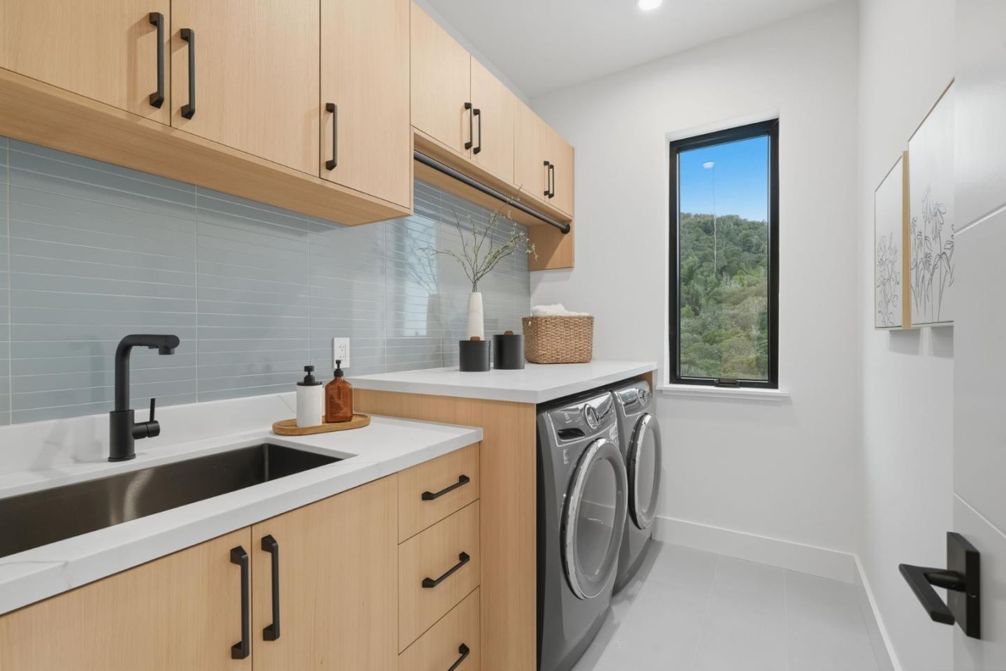 Detail Gallery Image 51 of 59 For 3288 Oak Ct, Belmont,  CA 94002 - 4 Beds | 3/1 Baths