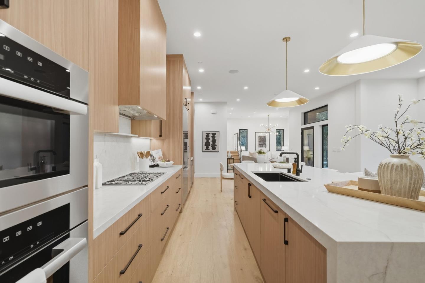 Detail Gallery Image 7 of 59 For 3288 Oak Ct, Belmont,  CA 94002 - 4 Beds | 3/1 Baths