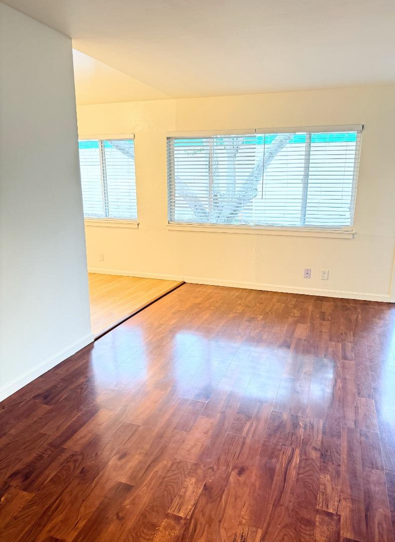 Detail Gallery Image 3 of 11 For 418 Roosevelt Ave #3,  Sunnyvale,  CA 94085 - 1 Beds | 1 Baths