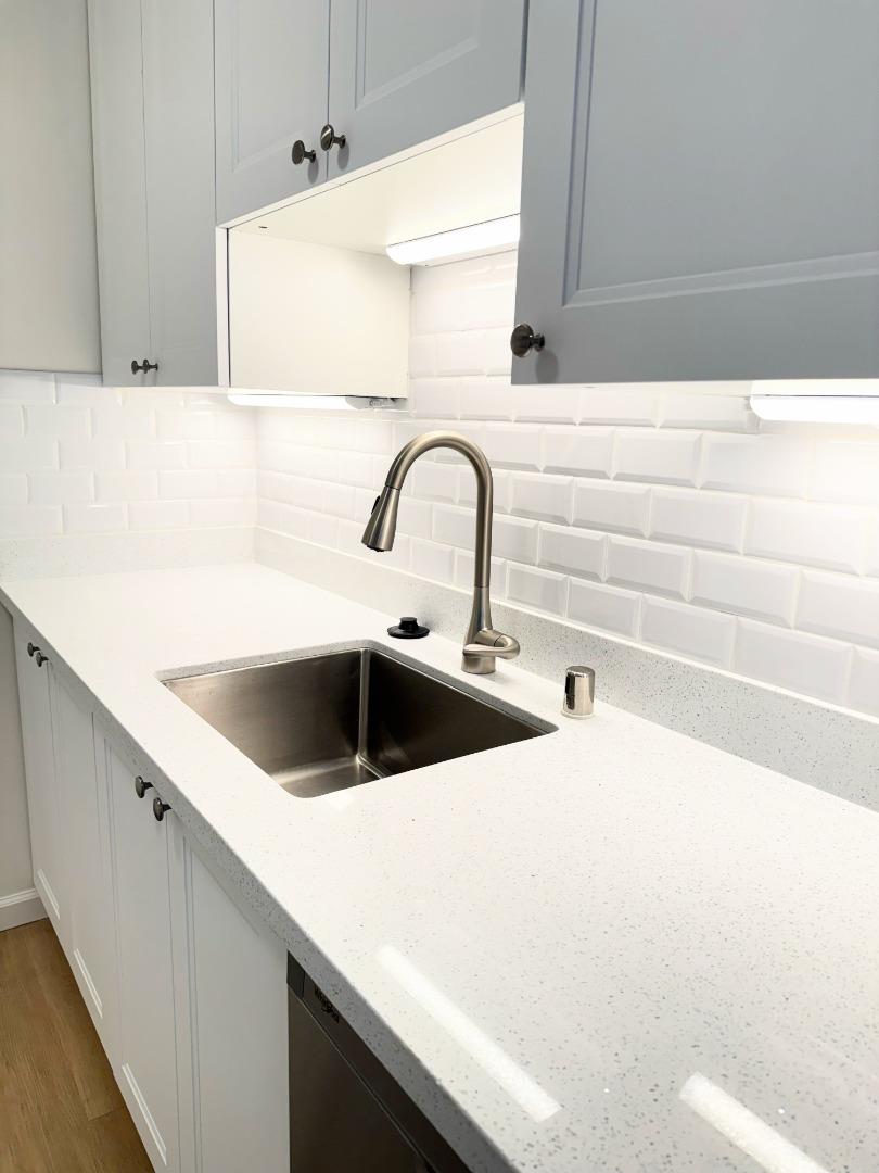 Detail Gallery Image 9 of 11 For 418 Roosevelt Ave #3,  Sunnyvale,  CA 94085 - 1 Beds | 1 Baths