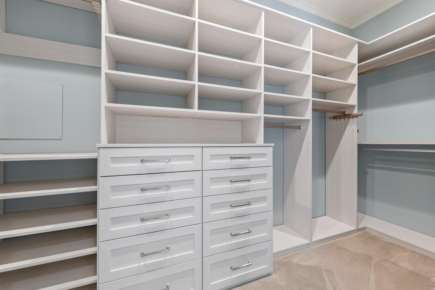 Detail Gallery Image 19 of 39 For 1045 Atkinson Ln, Menlo Park,  CA 94025 - 4 Beds | 4 Baths