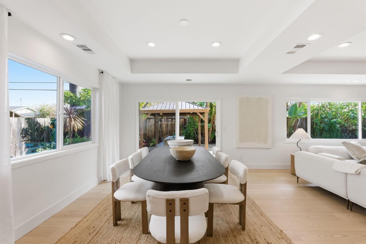 Detail Gallery Image 10 of 35 For 1526 Crespi Dr, San Jose,  CA 95129 - 3 Beds | 2 Baths