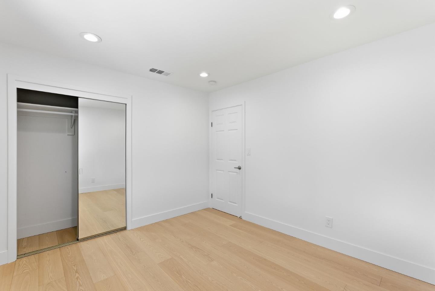 Detail Gallery Image 27 of 35 For 1526 Crespi Dr, San Jose,  CA 95129 - 3 Beds | 2 Baths