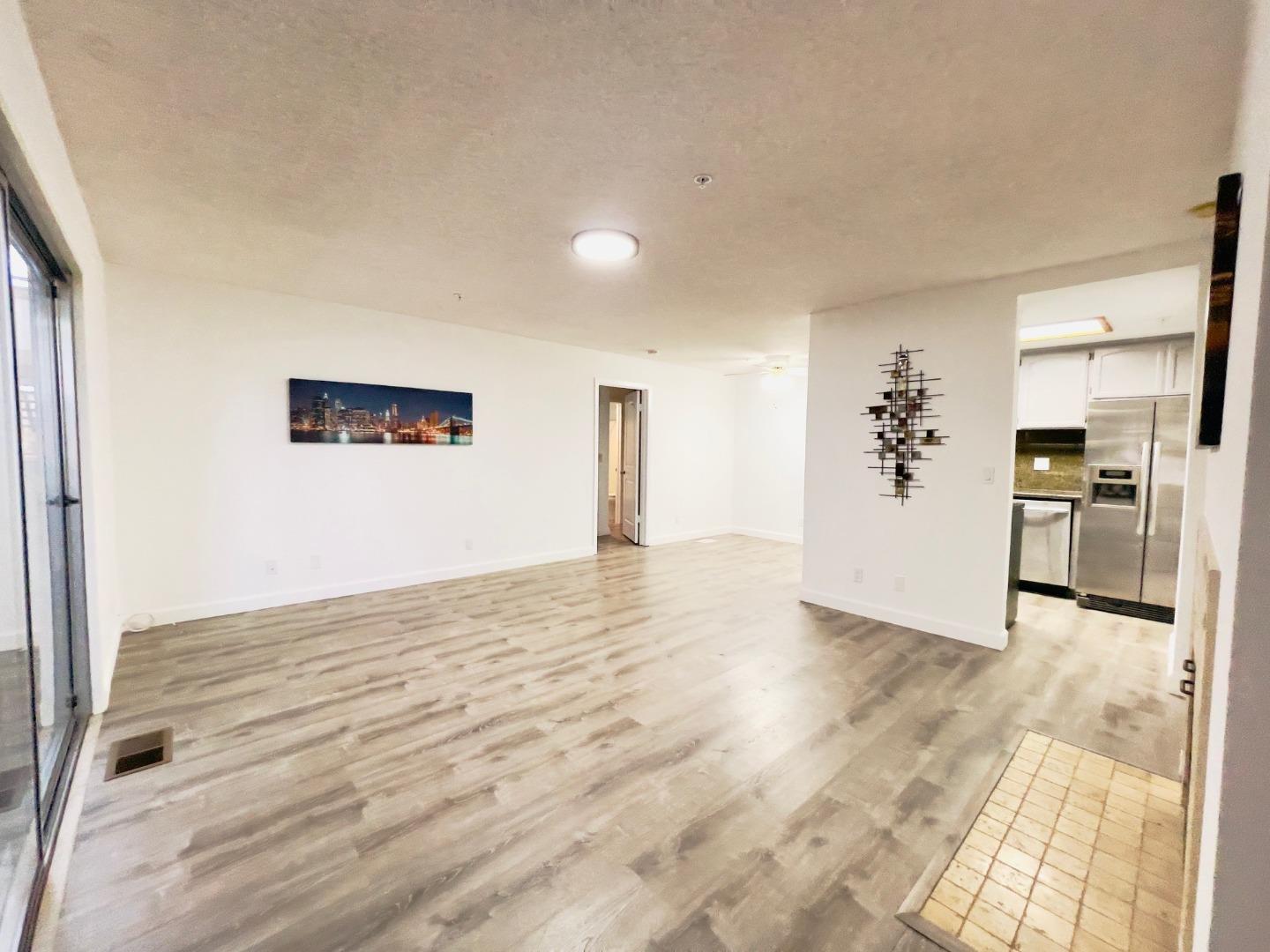 Detail Gallery Image 3 of 23 For 25164 Copa Del Oro Drive Dr #104,  Hayward,  CA 94545 - 2 Beds | 2 Baths