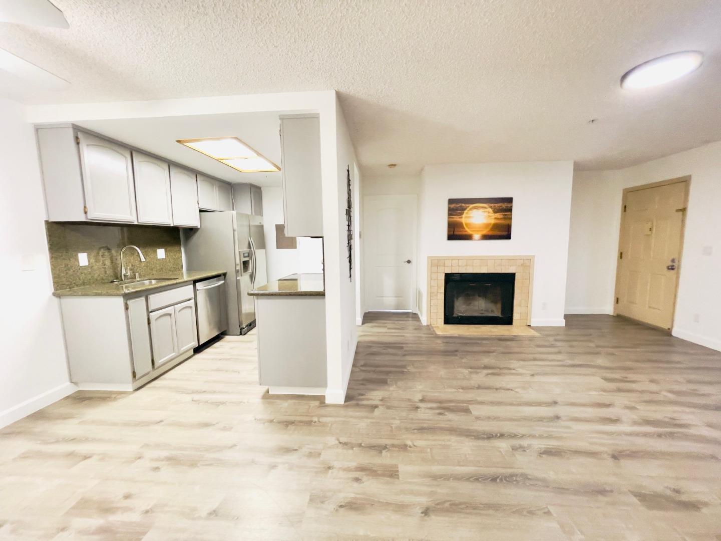 Detail Gallery Image 5 of 23 For 25164 Copa Del Oro Drive Dr #104,  Hayward,  CA 94545 - 2 Beds | 2 Baths